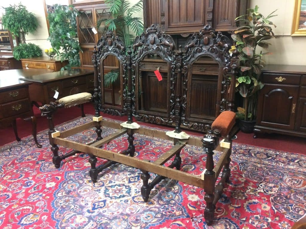 Best Price Antique Settee, Gothic Style Sofa For Sale