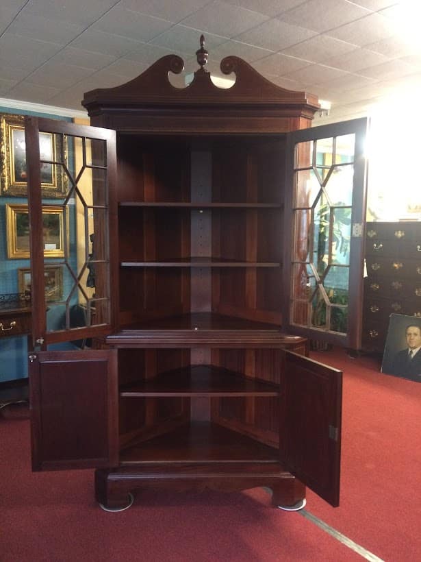 Vintage Inlaid Corner Federal Style Furniture