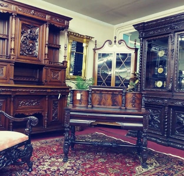 Victorian furniture styles