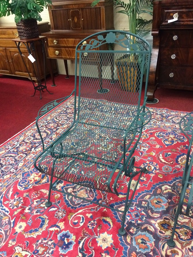 Vintage Patio Chairs, “Russell Woodard” Style Chairs (Set of 3 Chairs) 👍