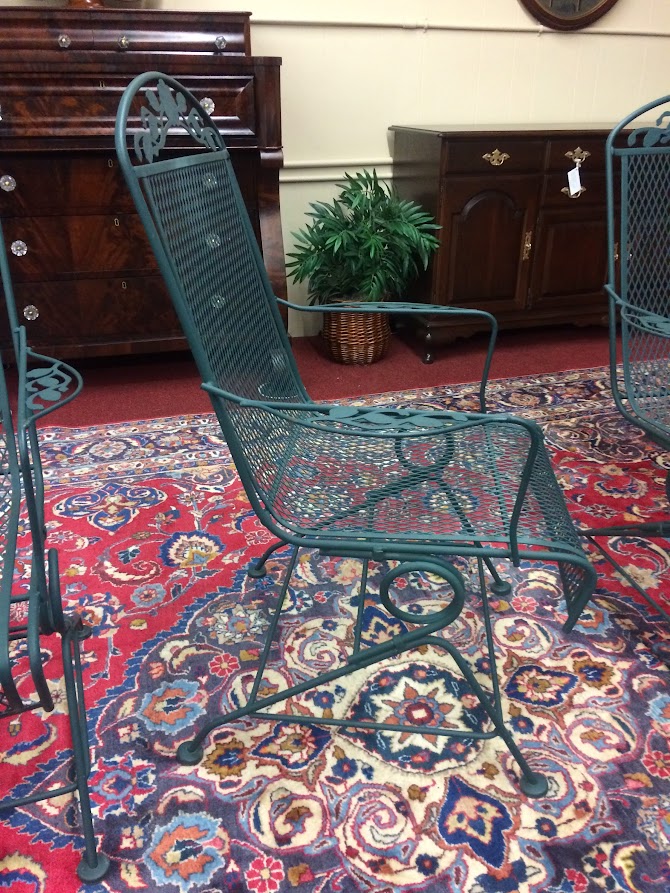 Vintage Patio Chairs, “Russell Woodard” Style Chairs (Set of 3 Chairs) 👍