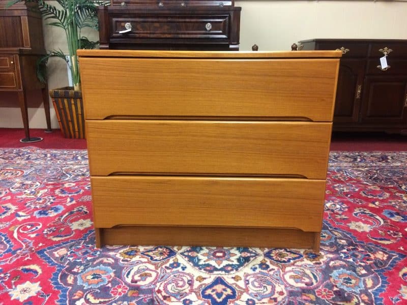 Mid Century Modern Style Chest, Three Drawer Modern Chest