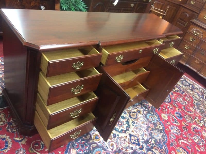 Vintage Dresser with Fitted Drawers, Pennsylvania House Furniture