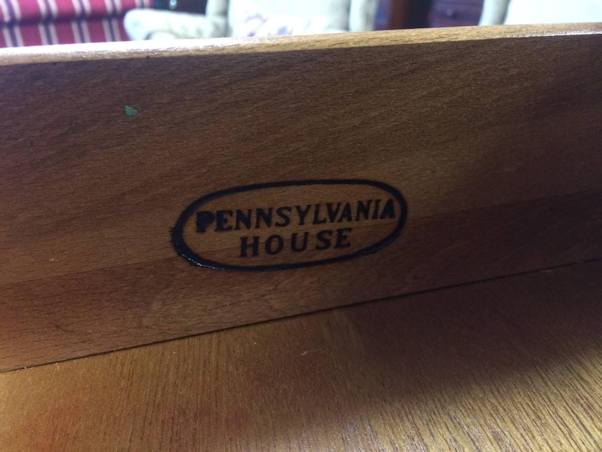 Vintage Sideboard Buffet, Pennsylvania House Furniture 👍