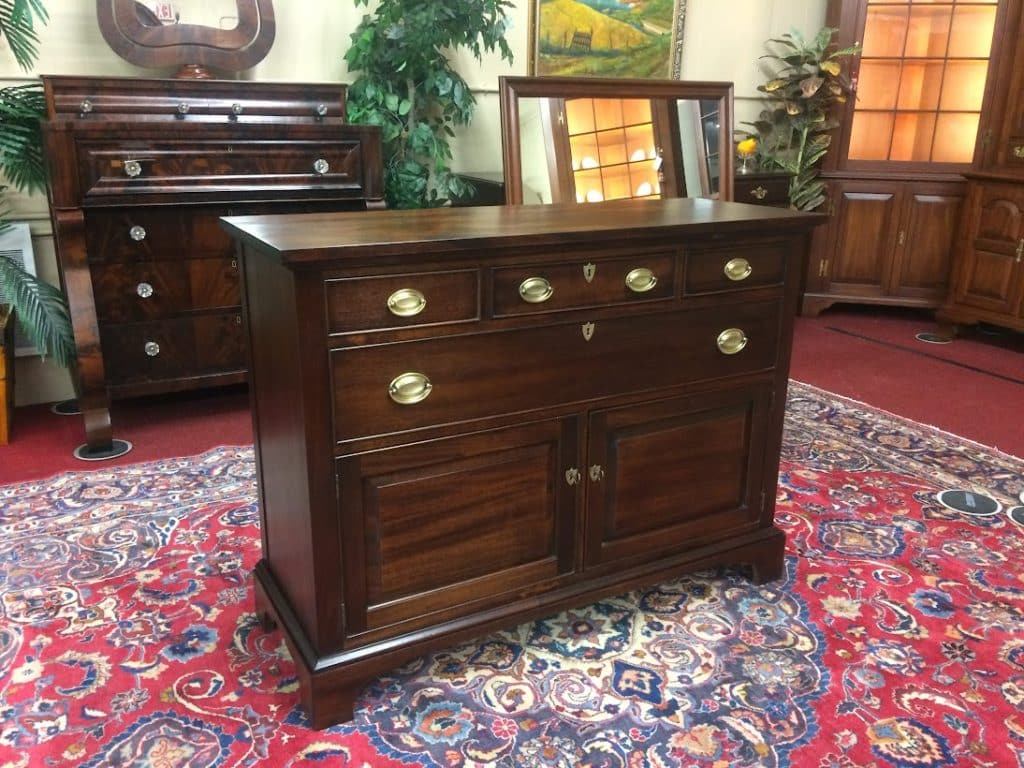 Vintage Buffet, Sideboard, Server, Craftique Furniture 👍