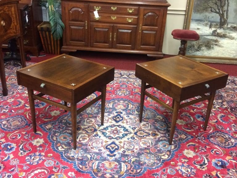 Mid Century End Tables, American of Martinsville, The Pair - Image 6