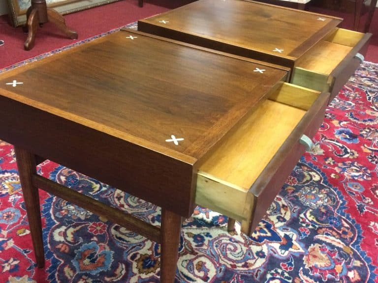 Mid Century End Tables, American of Martinsville, The Pair - Image 10
