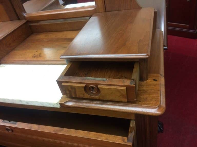 Victorian Dresser with Mirror, Cottage Style Dresser, Vintage Dresser Drawers - Image 9