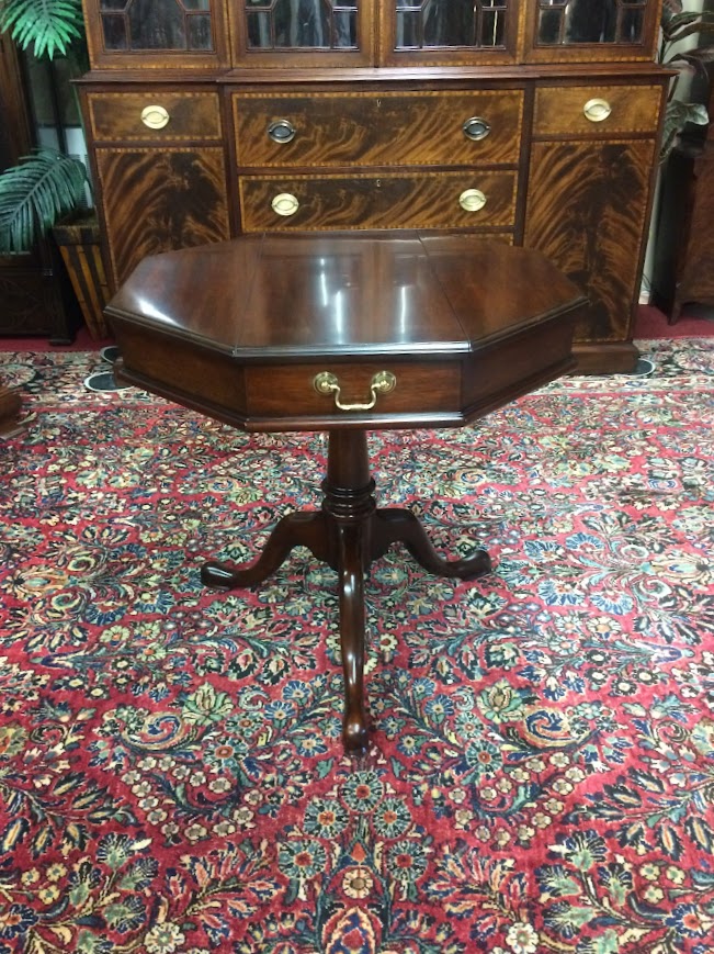 Vintage Accent Table, Henkel Harris Furniture, Jefferson Style Table