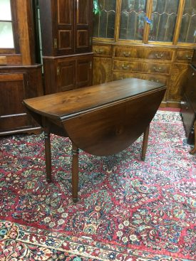 antique furniture, American, Antique Drop Leaf Table, Restored