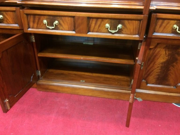 Vintage Federal China Cabinet, Mahogany Breakfront, Lighted Breakfront - Image 12