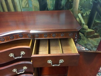Vintage Mahogany Sideboard, Serpentine Front Buffet, Vintage Mahogany Buffet - Image 4