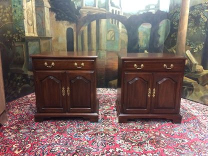 Vintage Nightstands, Henkel Harris Nightstands, Pair of Nightstands Mahogany - Image 2