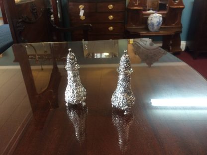 Steiff Sterling Salt and Pepper Shakers, Repousse Pattern - Image 3