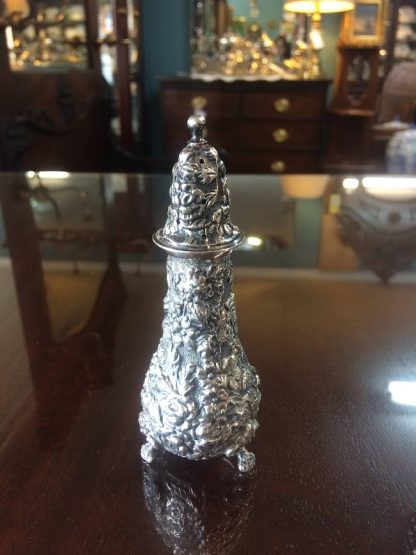 Steiff Sterling Salt and Pepper Shakers, Repousse Pattern - Image 4