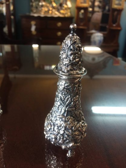 Steiff Sterling Salt and Pepper Shakers, Repousse Pattern - Image 5