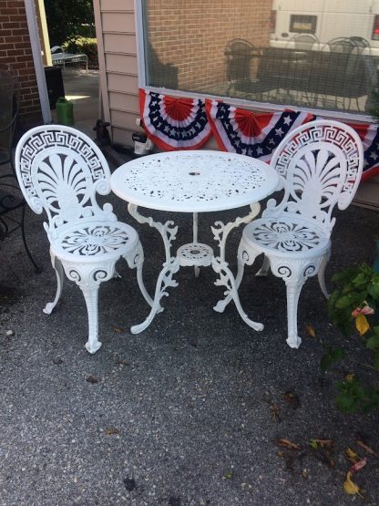 Vintage Cast Aluminum Patio Set, Garden Set, White Patio Set - Image 2