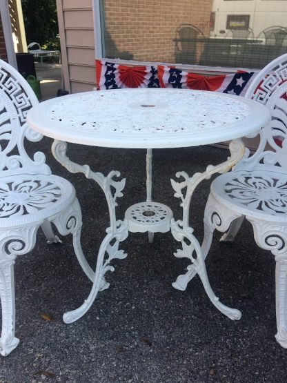 Vintage Cast Aluminum Patio Set, Garden Set, White Patio Set - Image 6