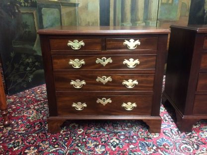 Vintage Mahogany Nightstand Chests, Pair of Nightstand Chests Mahogany - Image 4
