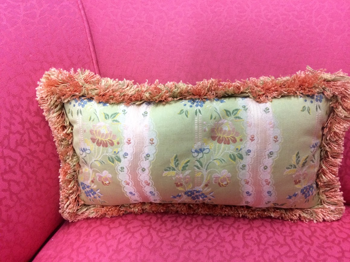 Victorian Settee, Pink Settee, End of the Bed Bench - Image 5