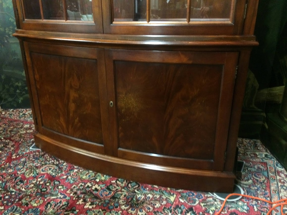 Vintage Curio Cabinet, Display Cabinet, Hickory Chair Furniture (Winterthur Collection) - Image 12