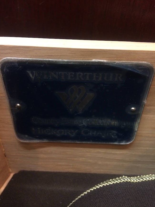 Vintage Curio Cabinet, Display Cabinet, Hickory Chair Furniture (Winterthur Collection) - Image 13