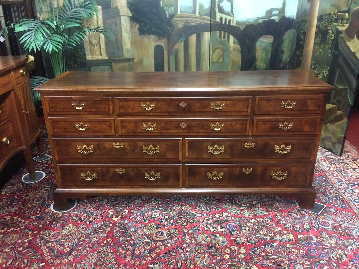 Vintage Dresser, Henredon Aston Court Dresser - Image 2