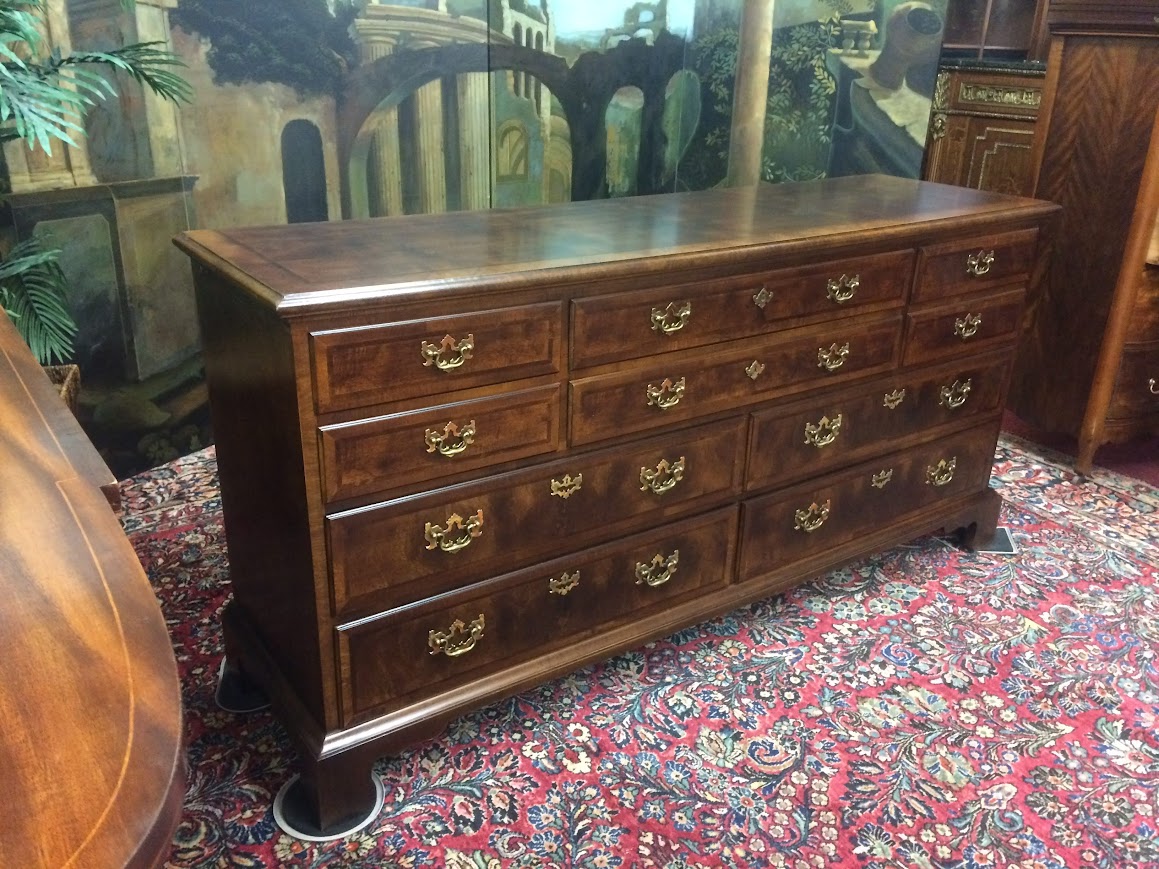 Vintage Dresser, Henredon Aston Court Dresser - Image 12