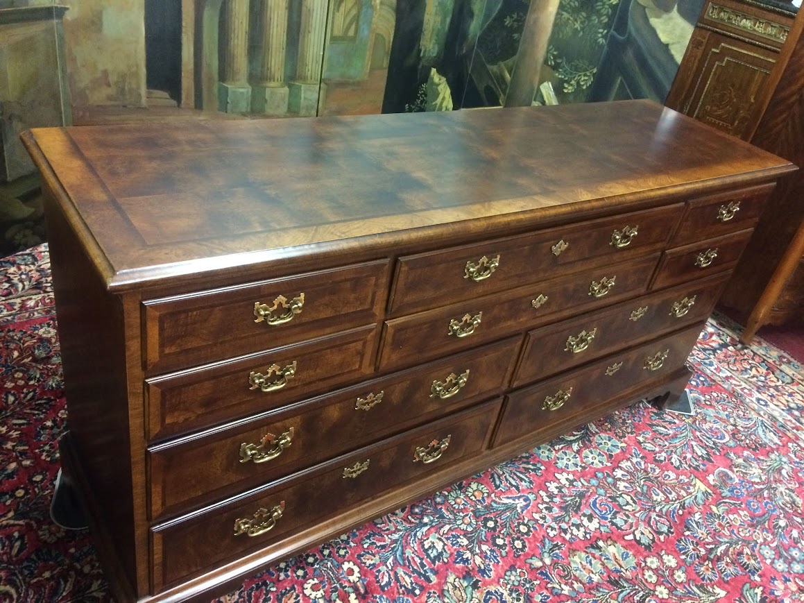 Vintage Dresser, Henredon Aston Court Dresser - Image 5