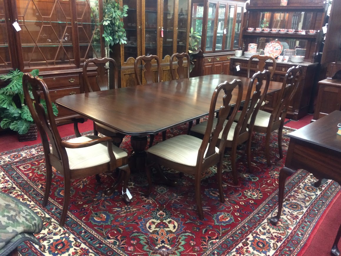 Vintage Dining Table, Mahogany Table, Jamestown Sterling Furniture - Image 11