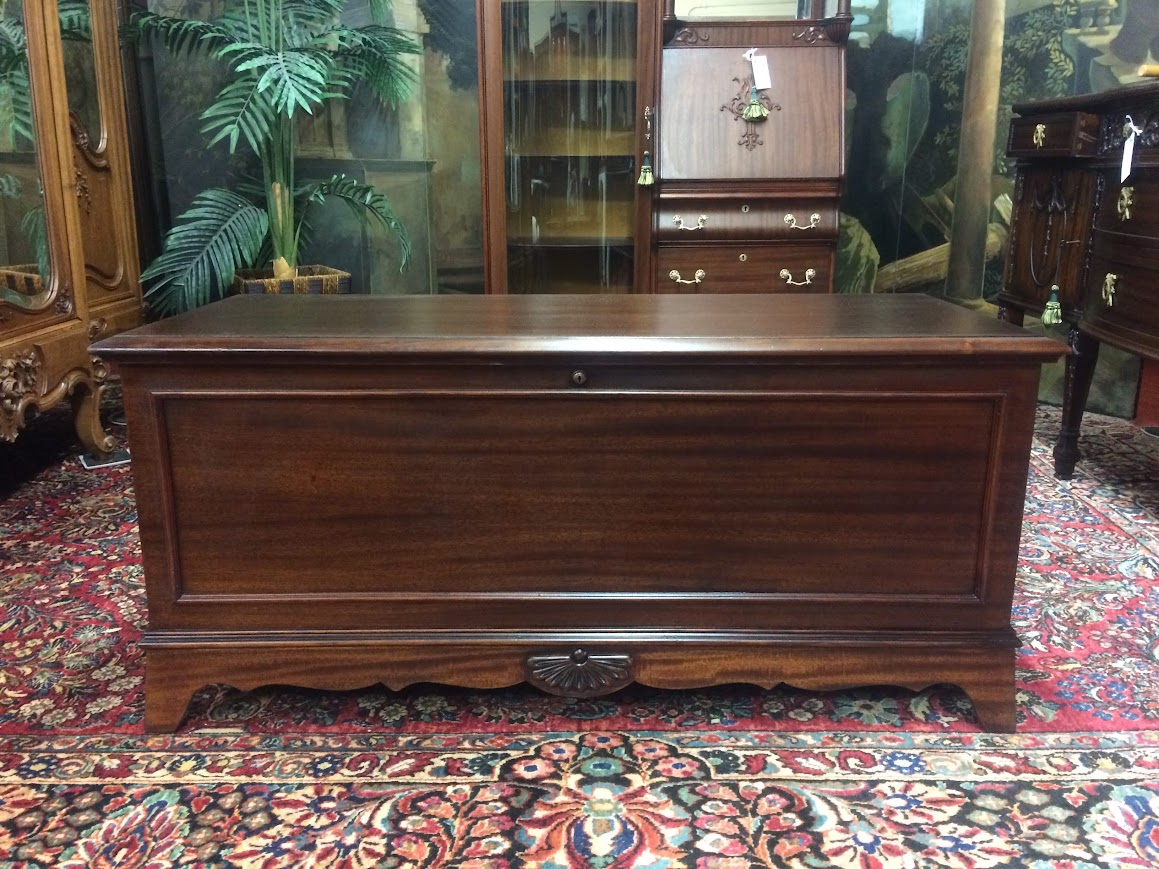 Vintage Cedar and Mahogany Blanket Box, Cedar Chest, Lane Cedar Chest - Image 2