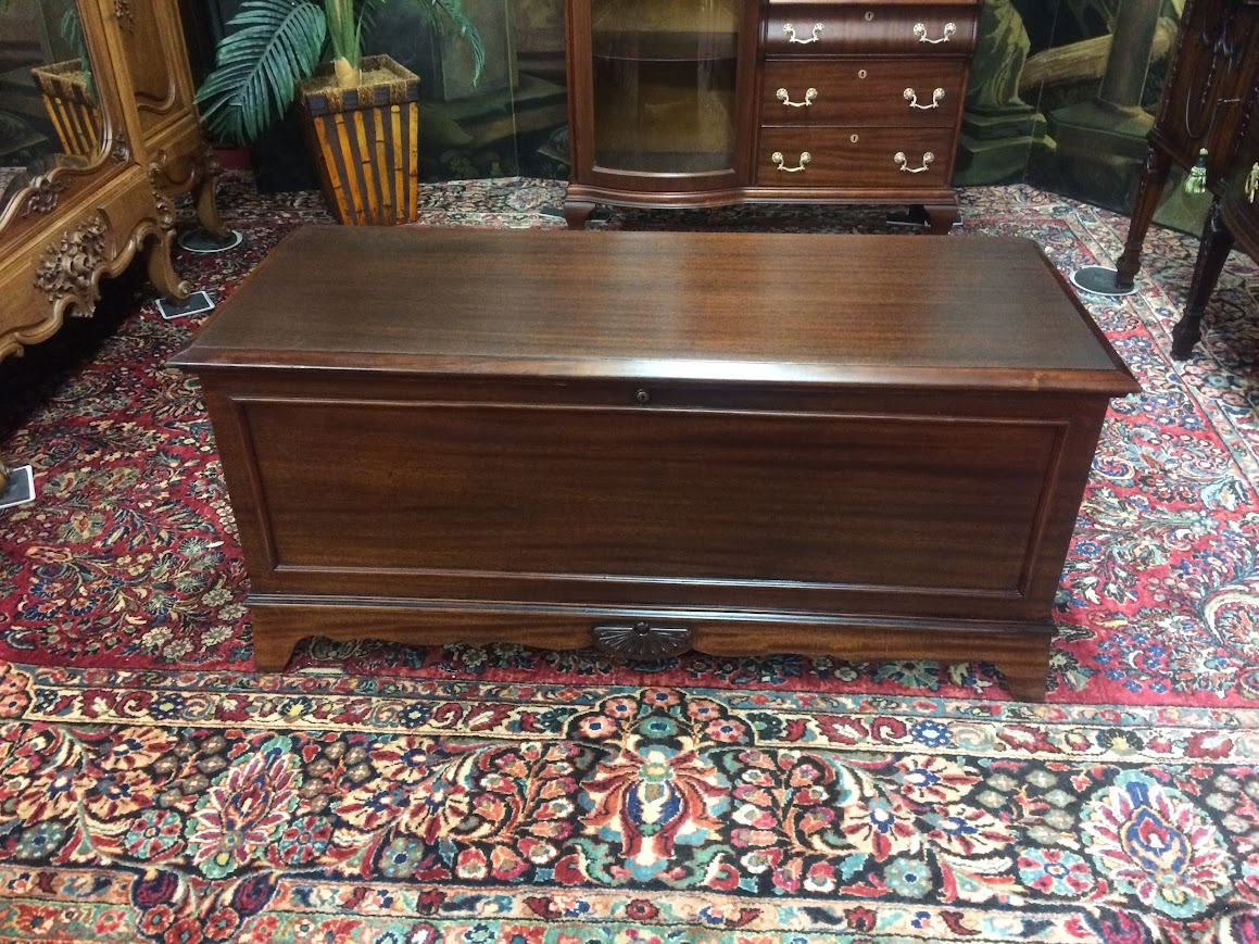 Vintage Cedar and Mahogany Blanket Box, Cedar Chest, Lane Cedar Chest - Image 3