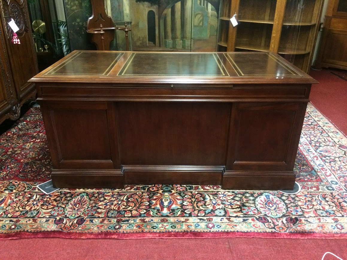 Vintage Executive Desk, Leather Top Desk, Sligh Furniture - Image 17