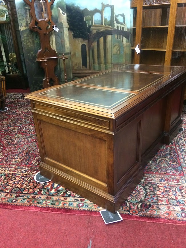 Vintage Executive Desk, Leather Top Desk, Sligh Furniture - Image 18