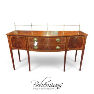 Tulip Poster Bed, Queen Size Bed, Leonards New England Furniture