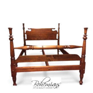 Tulip Poster Bed, Queen Size Bed, Leonards New England Furniture