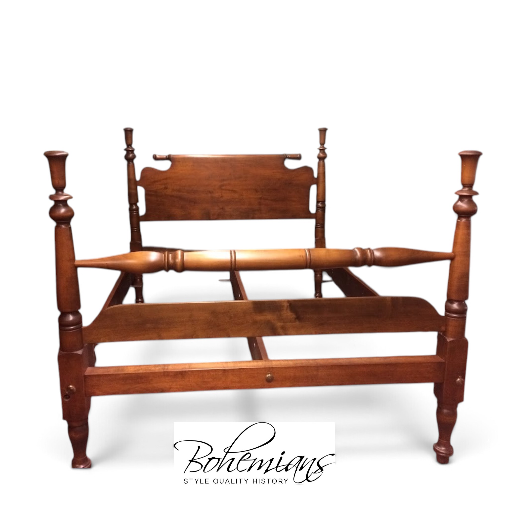 Tulip Poster Bed, Queen Size Bed, Leonards New England Furniture