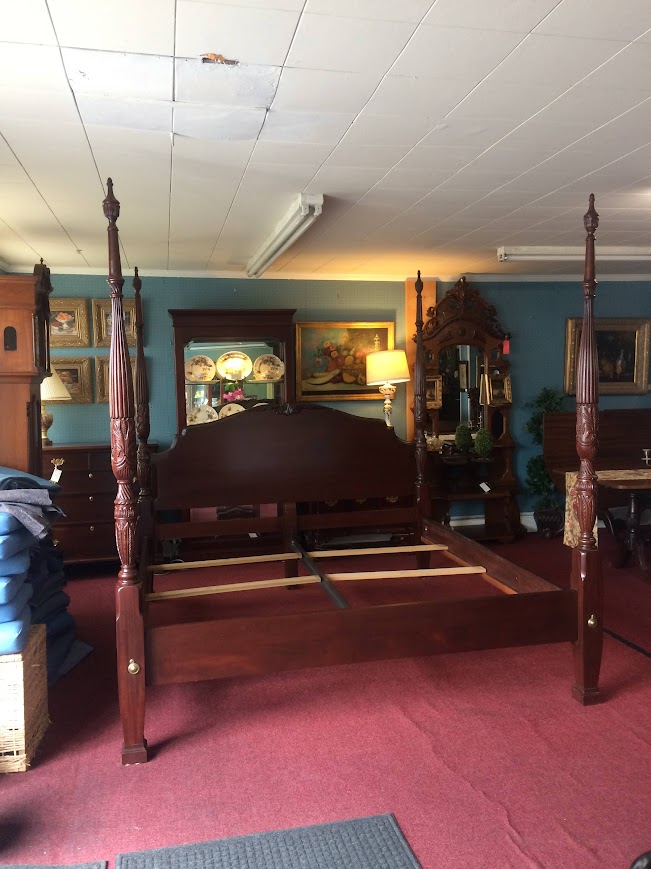 Vintage King Size Poster Bed, Lexington Furniture - Image 3