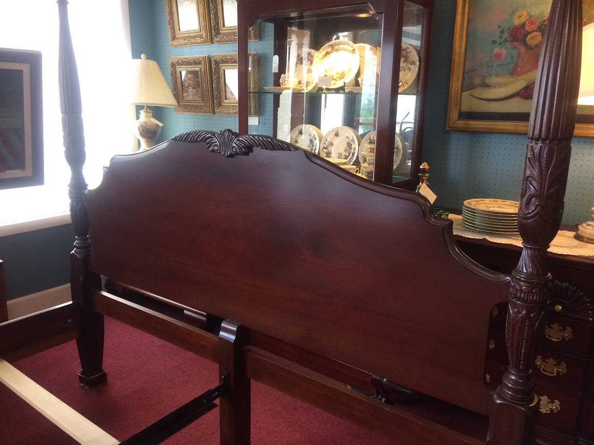Vintage King Size Poster Bed, Lexington Furniture - Image 7