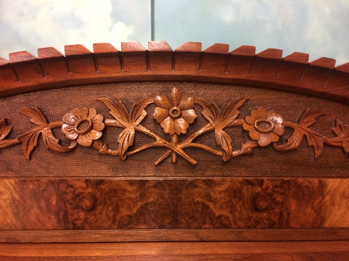 Antique Victorian Bookcase, Walnut Bookshelf with Glass Doors - Image 7