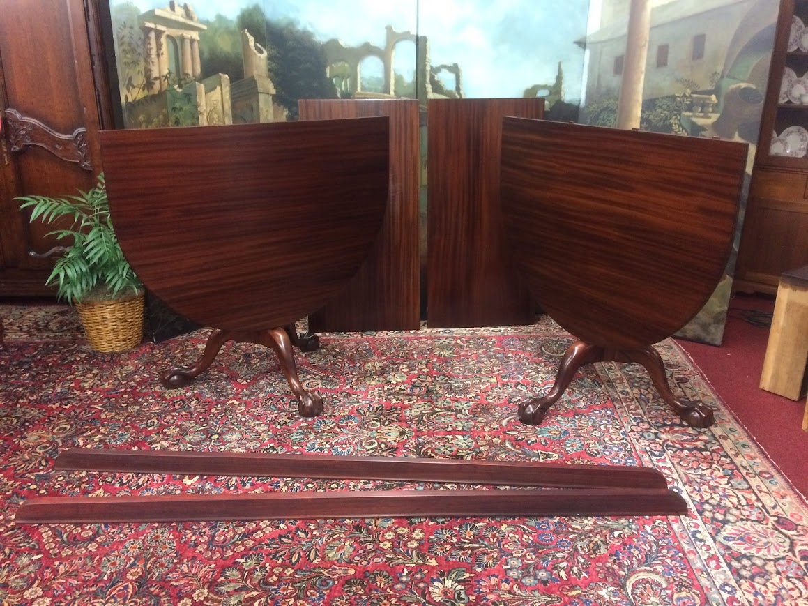 Colonial Style Dining Table, Tilting Dining Table, Mahogany Oval Table Refinished - Image 2