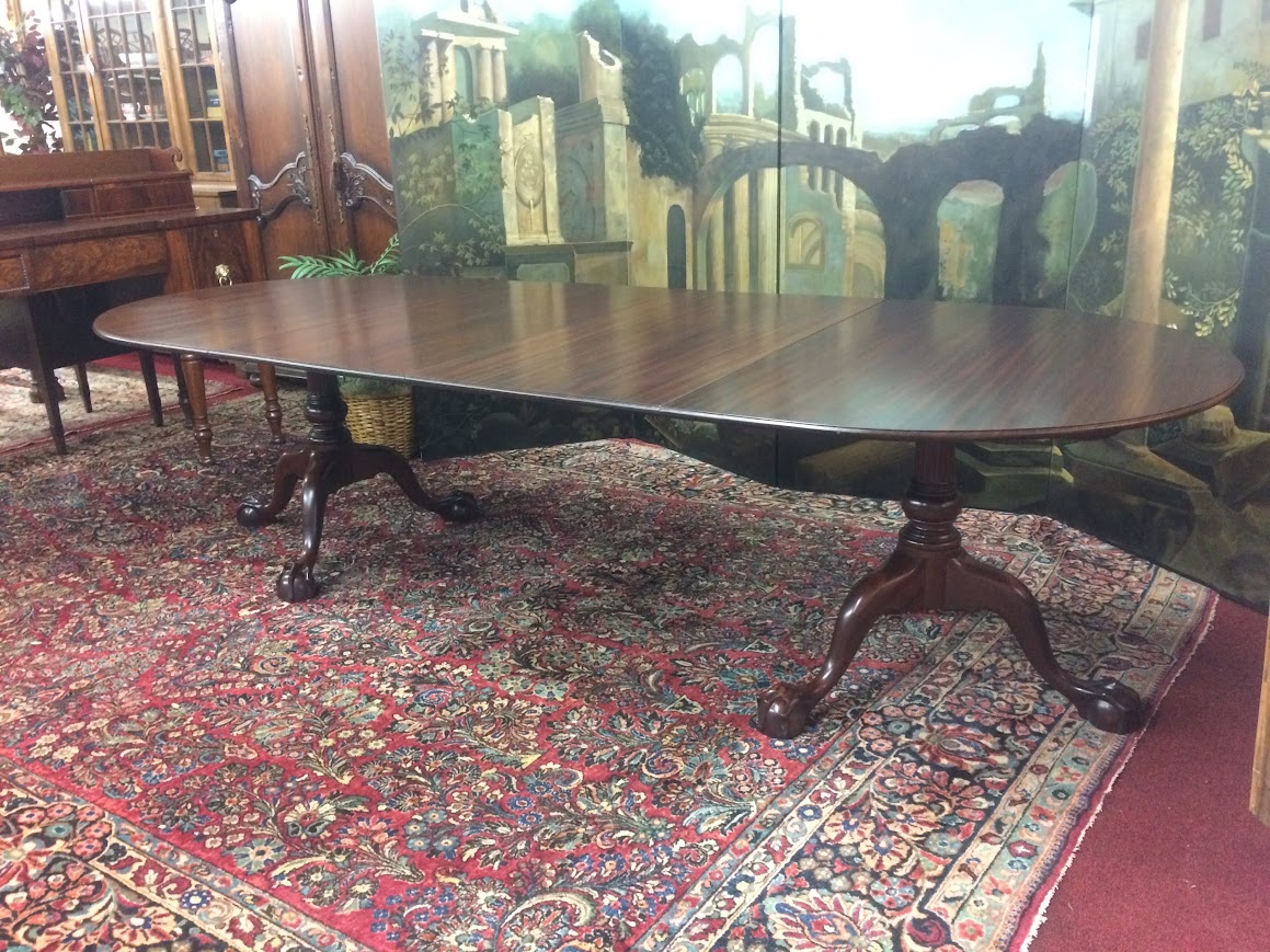 Colonial Style Dining Table, Tilting Dining Table, Mahogany Oval Table Refinished - Image 11