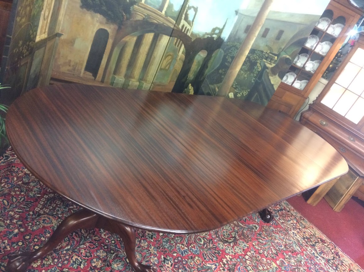 Colonial Style Dining Table, Tilting Dining Table, Mahogany Oval Table Refinished - Image 7